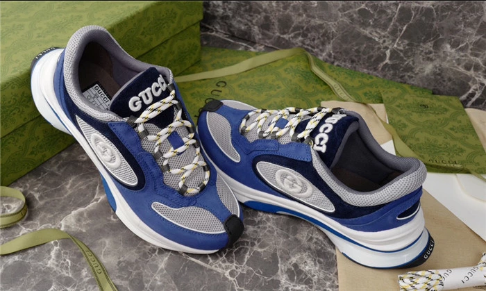 GUCCI RUN LACE-UP SNEAKERS – GCC290