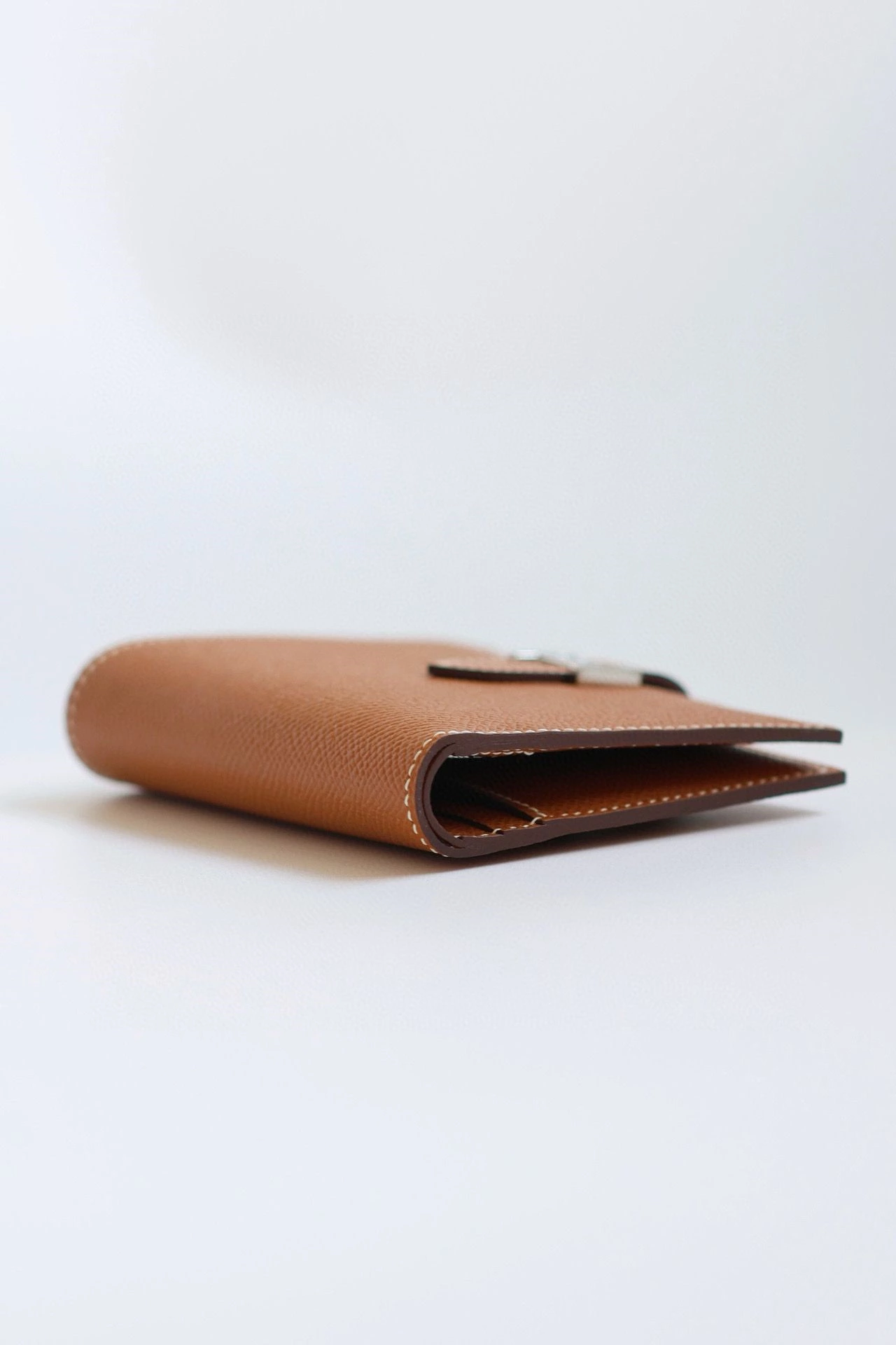 Hermes Bearn Compact Handmade Wallet in Gold Epsom Calfskin – HW152