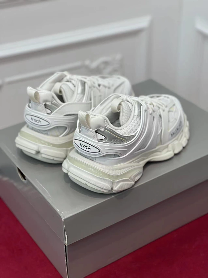 BALENCIAGA TRACK SNEAKER – BLA143