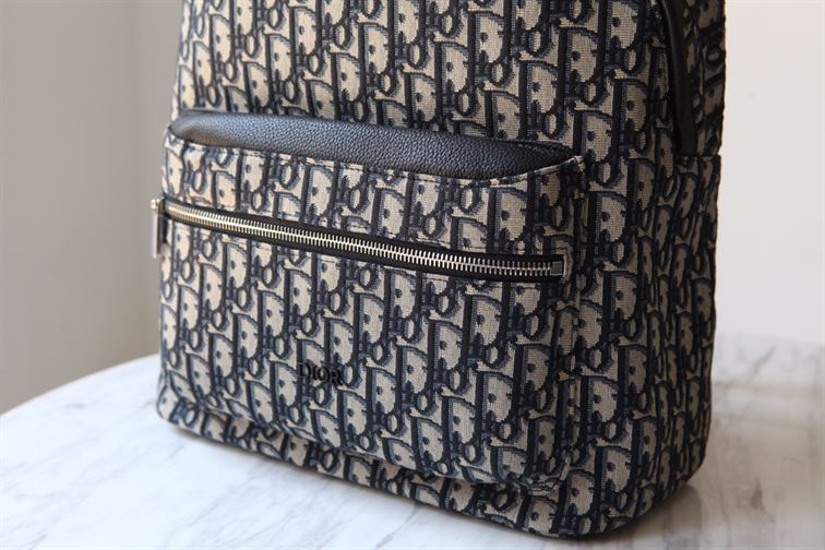 DIOR RIDER BACKPACK BEIGE AND BLACK DIOR OBLIQUE JACQUARD – DIO028