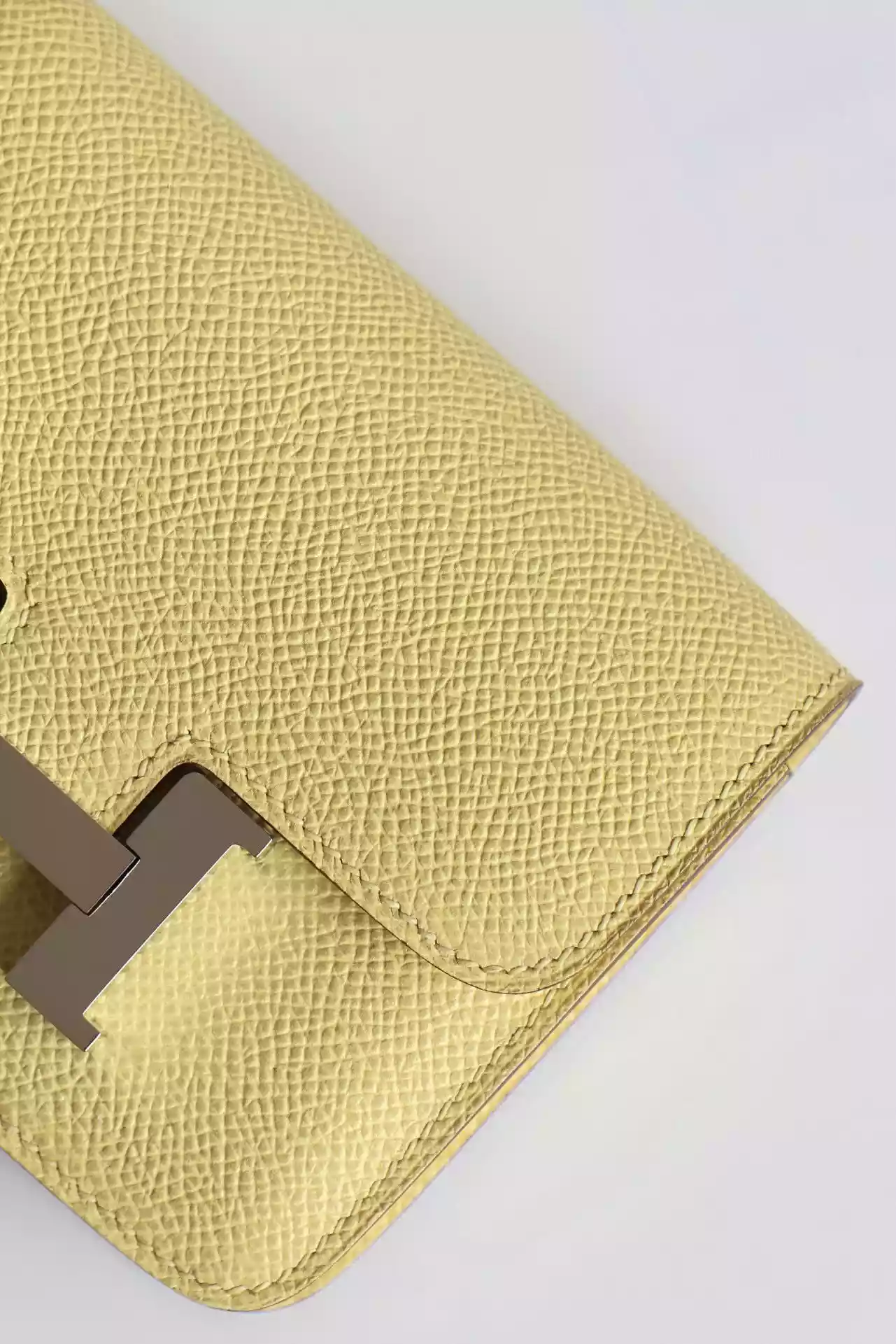 Hermes Constance Slim Wallet in Jaune Poussin Epsom Calfskin – HW163
