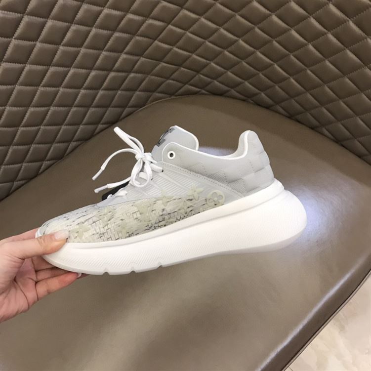 LOUIS VUITTON SHOW UP SNEAKER – LVS090
