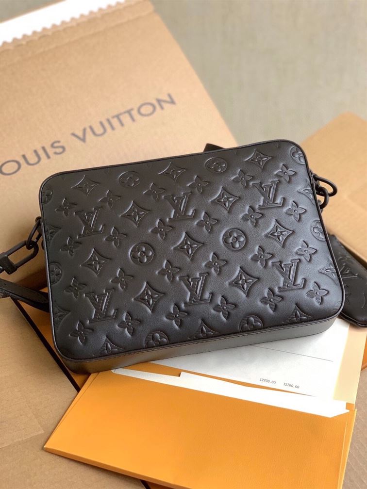 LOUIS VUITTON DOU MESSENGER BLACK – LVB040