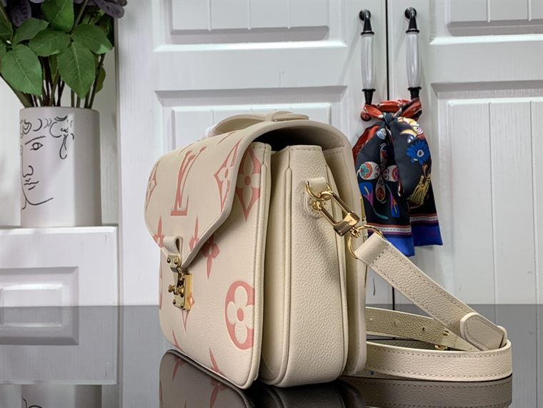 LOUIS VUITTON POCHETTE METIS MONOGRAM EMPREINTE LEATHER – LW124