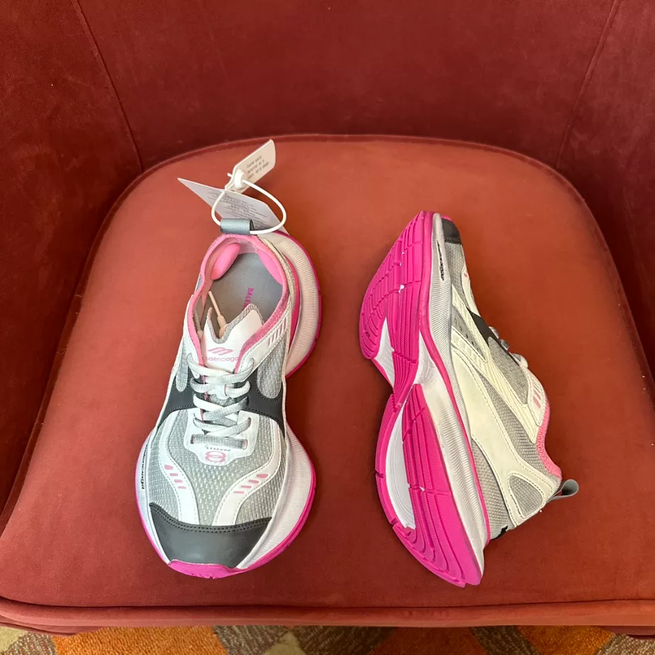 BALENCIAGA CIRCUIT SNEAKER – BLA115