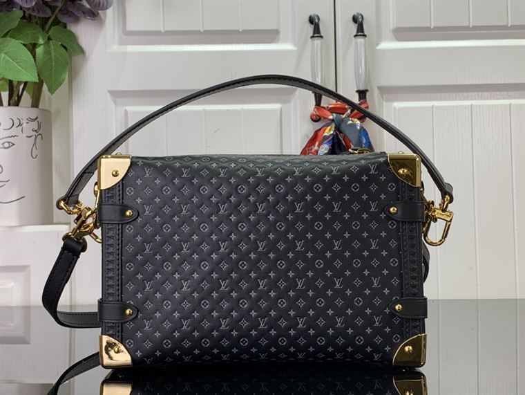 LOUIS VUITTON SIDE TRUNK Black – LW087
