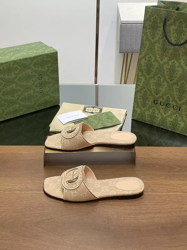 GUCCI WOMEN’S SLIDE SANDAL – GSL076