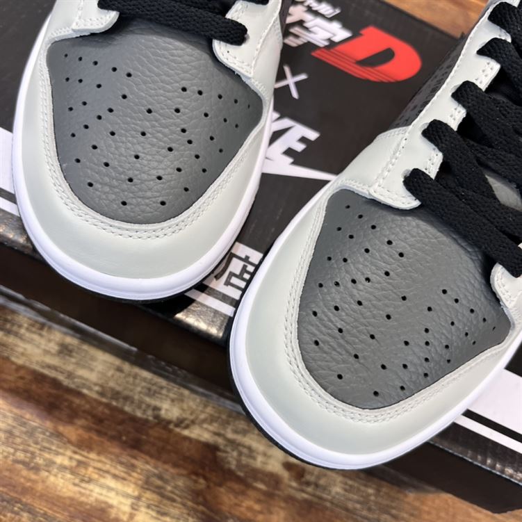 NIKE SB DUNK LOW SNEAKER – NSN008