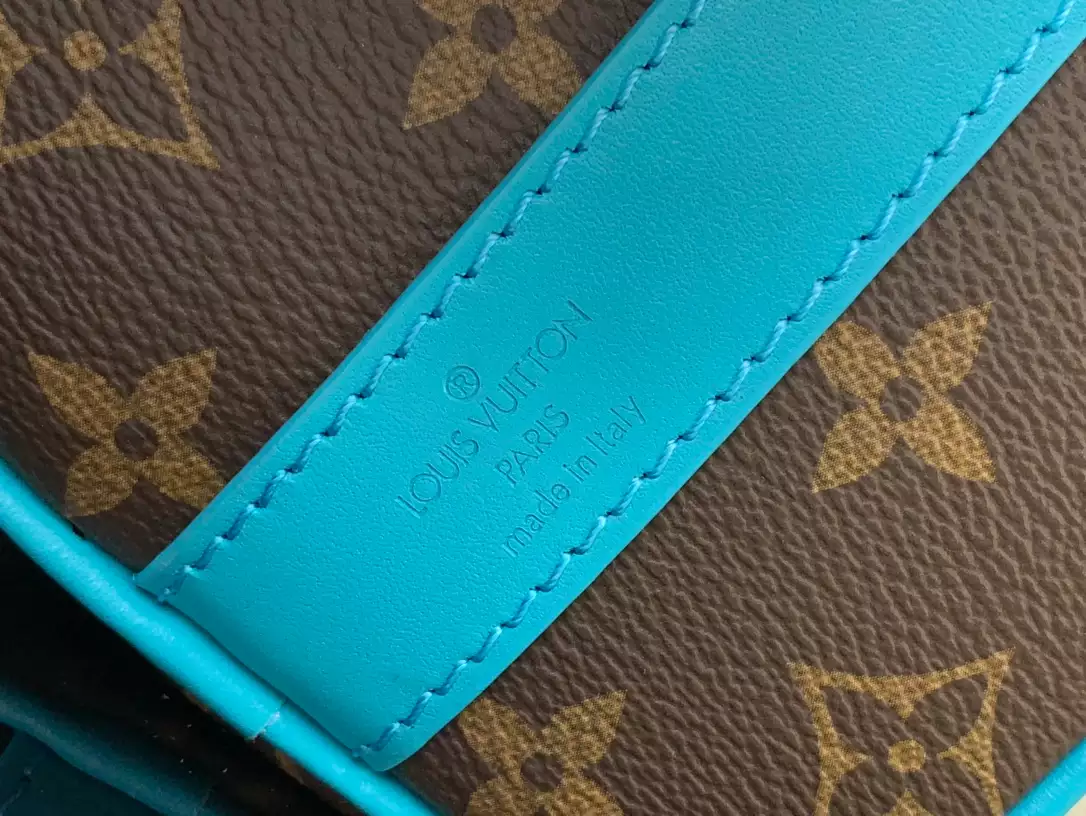 Louis Vuitton Keepall Bandoulière 25 – LW197