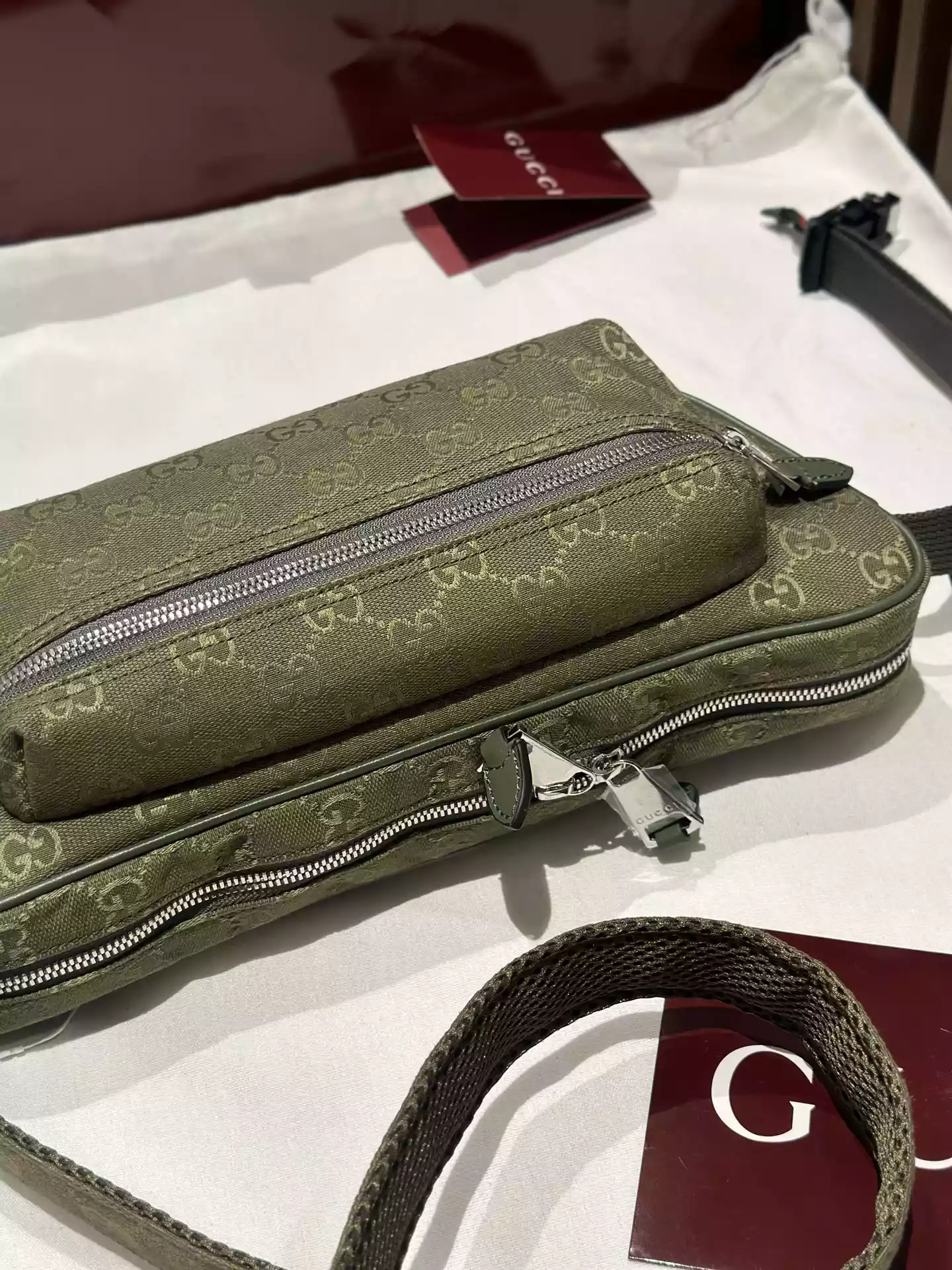 Ophidia small slingbag in Beige GG Canvas – BG065