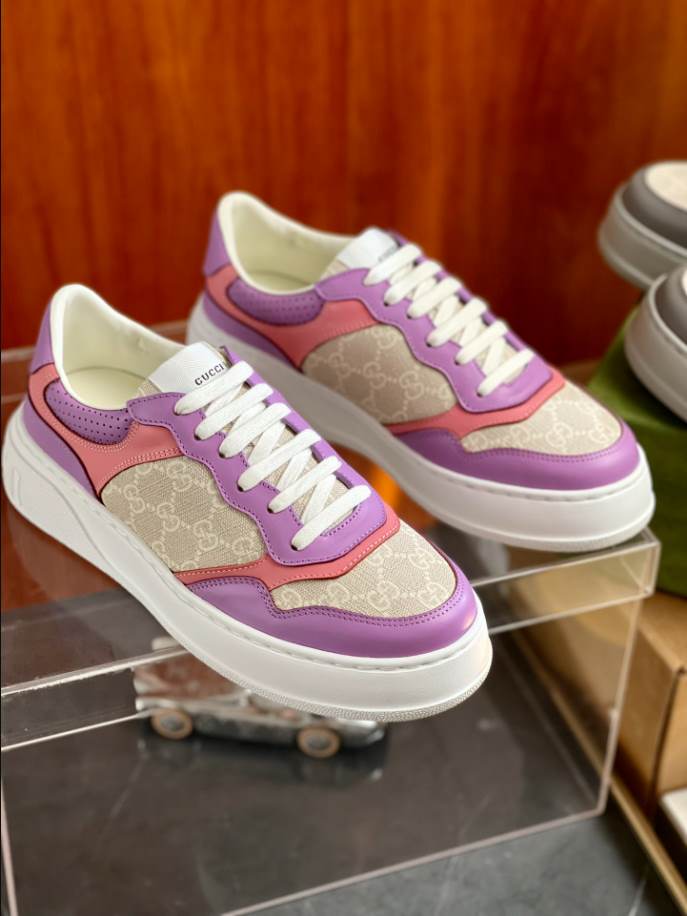 Gucci GG Supreme Canvas Purple Sneakers – GCC198