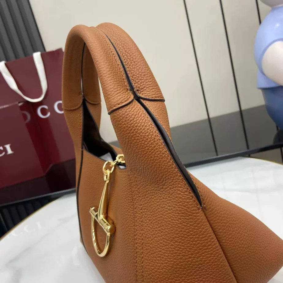 GUCCI SOFTBIT MAXI SHOULDER BAG – GB102