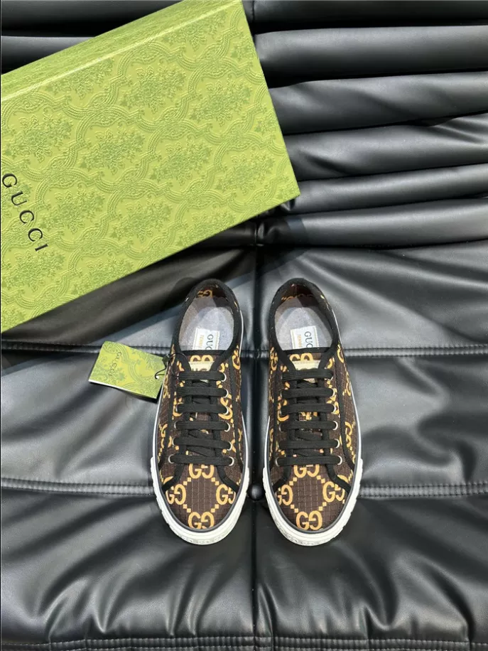 GUCCI TENNIS 1977 SNEAKER – GCC299