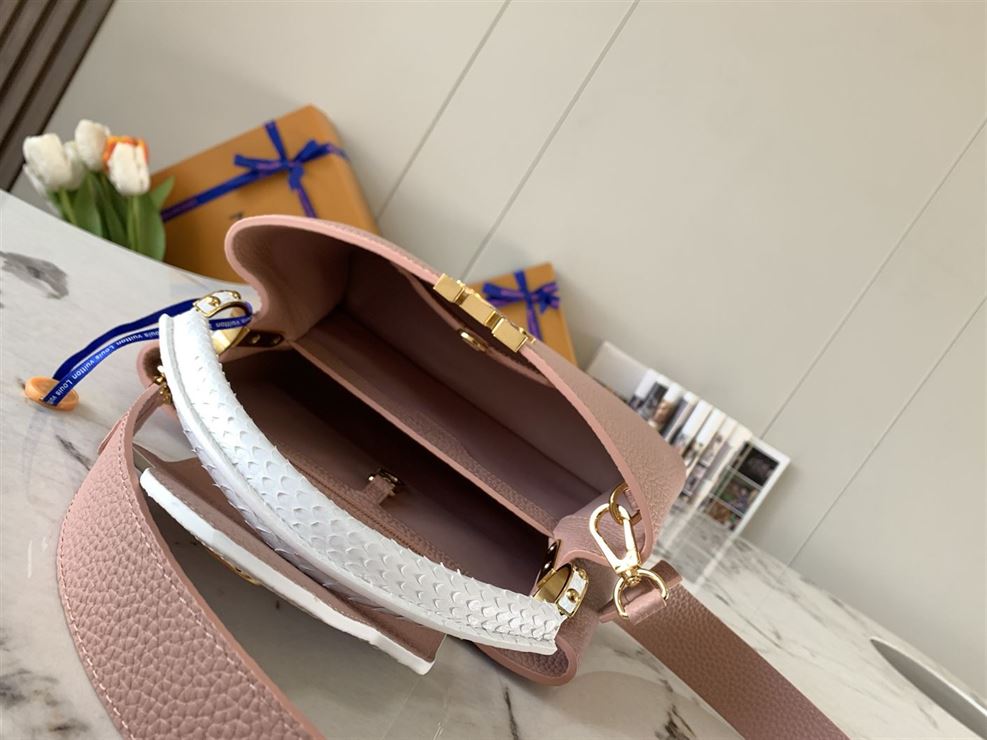 LOUIS VUITTON CAPUCINES BB Pink – LW044