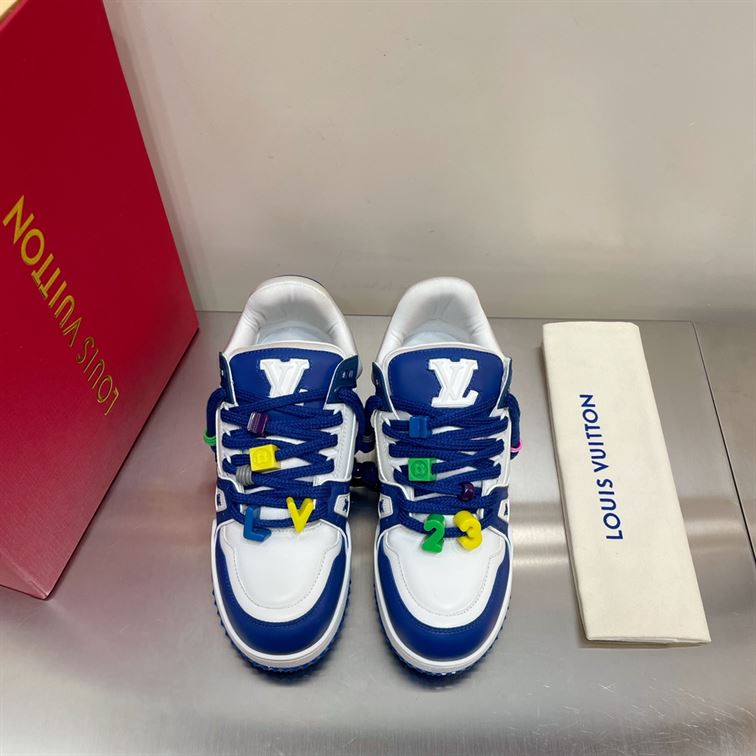 LOUIS VUITTON TRAINER MAXI LOW-TOP SNEAKERS IN WHITE AND BLUE – LVS117