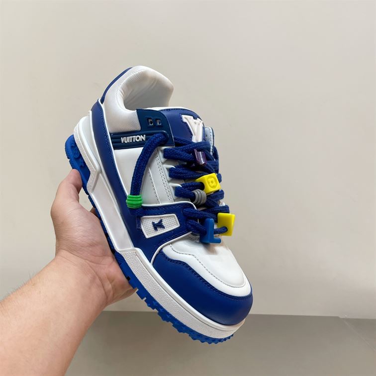 LOUIS VUITTON TRAINER MAXI LOW-TOP SNEAKERS IN WHITE AND BLUE – LVS117