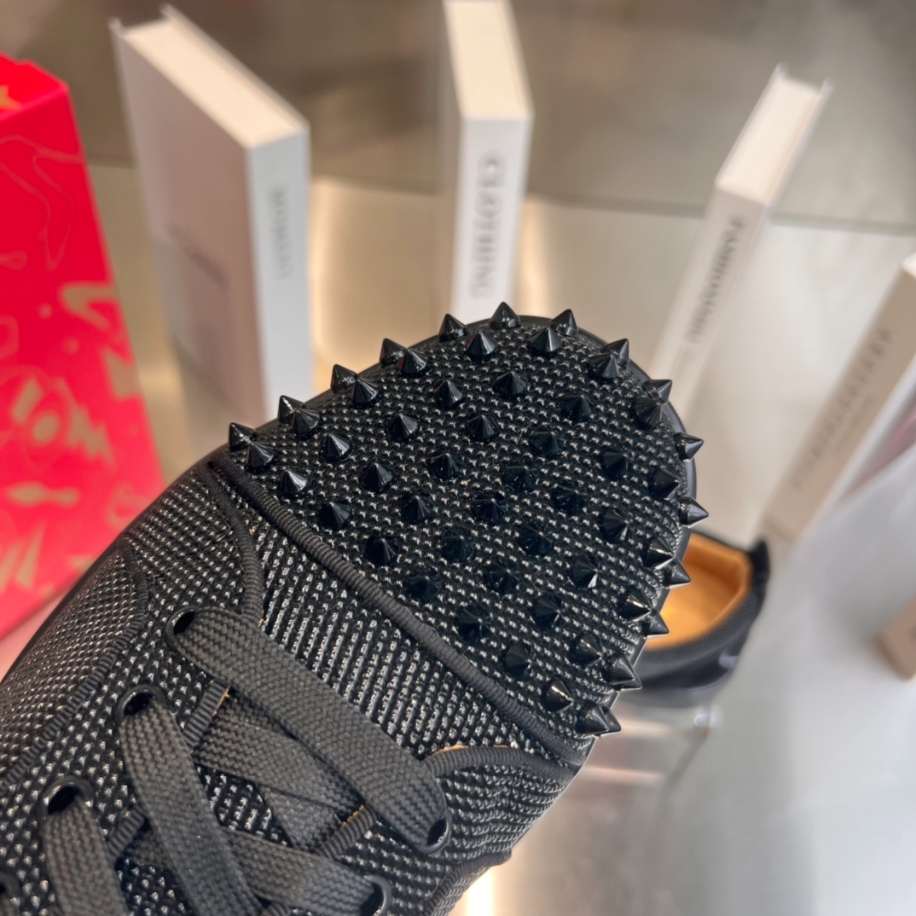 Christian Louboutin Vieira 2 Orlato Black Sneaker – CLS036