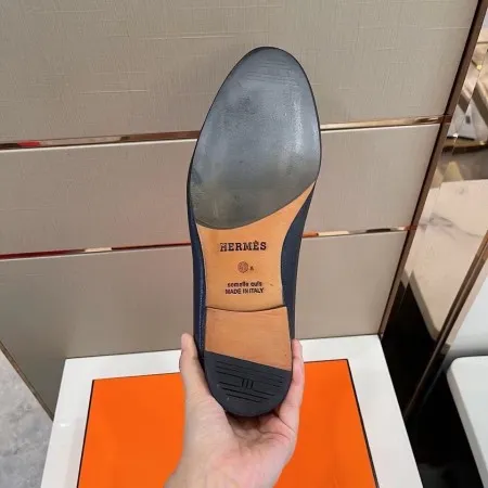 Hermes Men’s Paris Loafers In Noir Calfskin – HM012