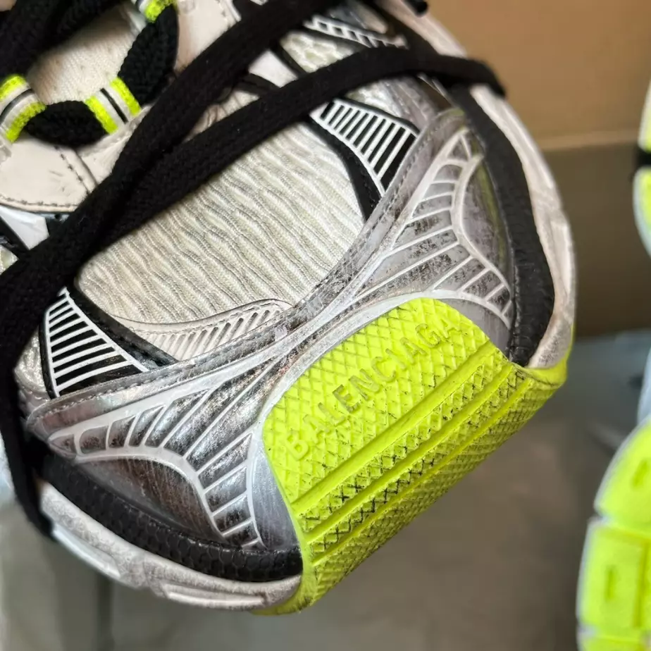 BALENCIAGA MEN’S 3XL SNEAKER – BLA114