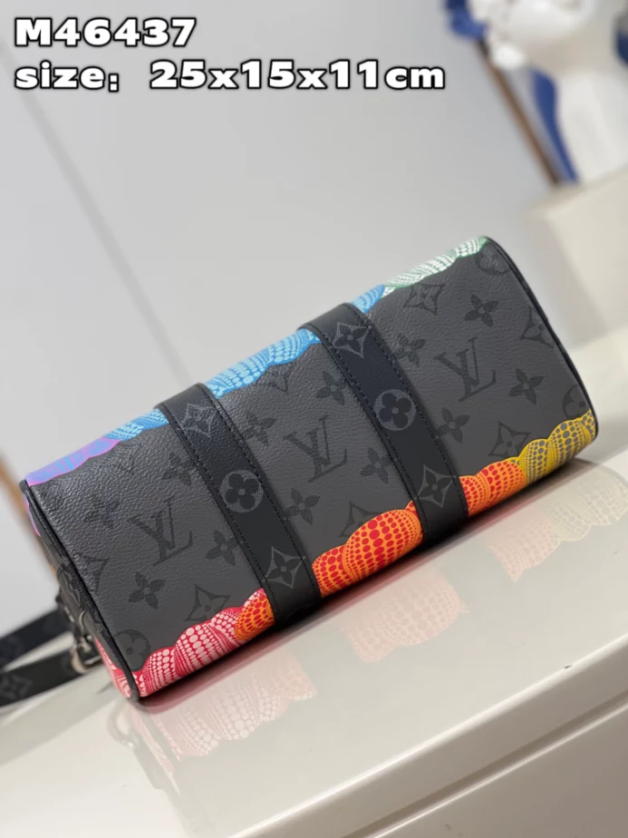 X Yayoi Kusama Keepall 25 Bag Monogram Eclipse Canvas M46437 – LW248
