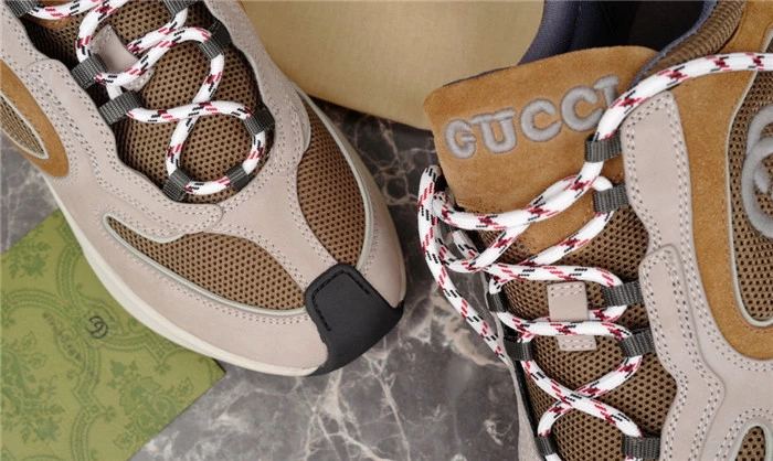 GUCCI RUN LACE-UP SNEAKERS – GCC289