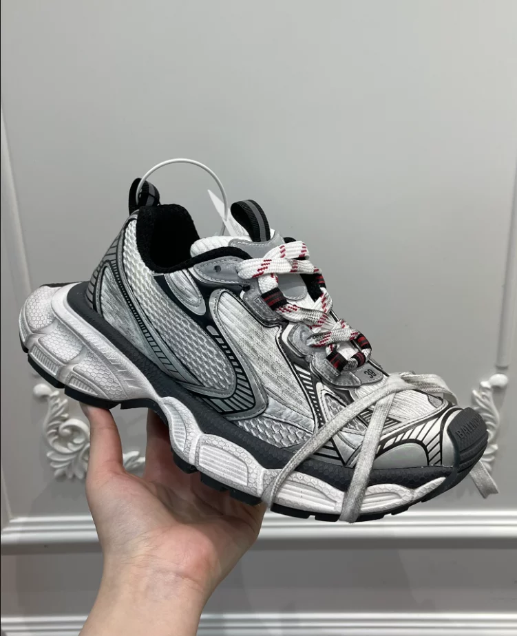 BALENCIAGA MEN’S 3XL SNEAKER – BLA120