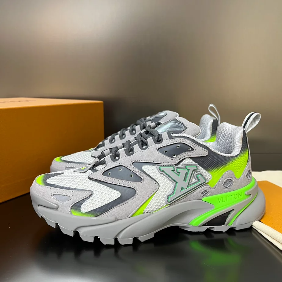 RUNNER TATIC SNEAKERS IN GREY AND GREEN – LVS236