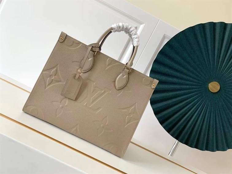 LOUIS VUITTON ONTHEGO MM MONOGRAM EMPREINTE – LW032