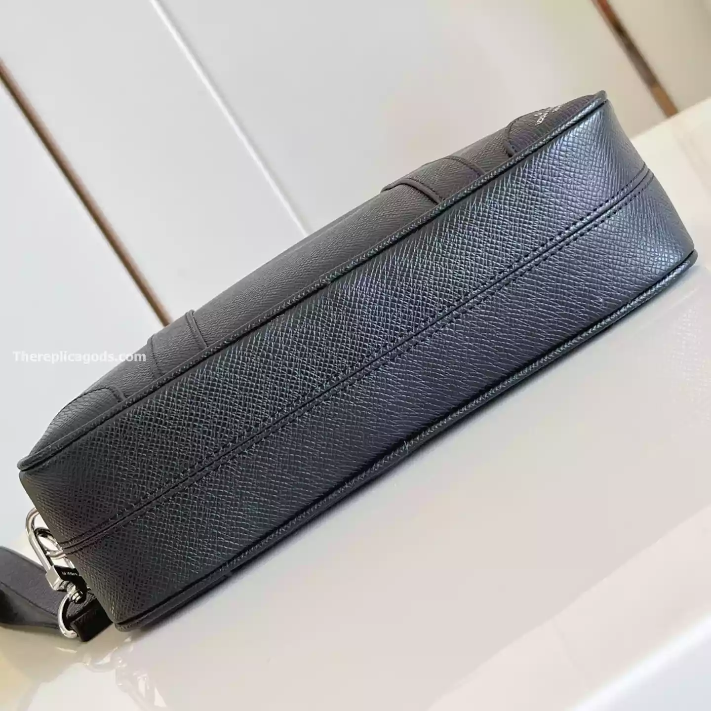 POCHETTE KASAI BAG IN BLACK – LW315