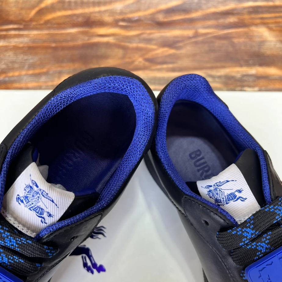 BURBERRY LEATHER TERRACE SNEAKERS – BBR085