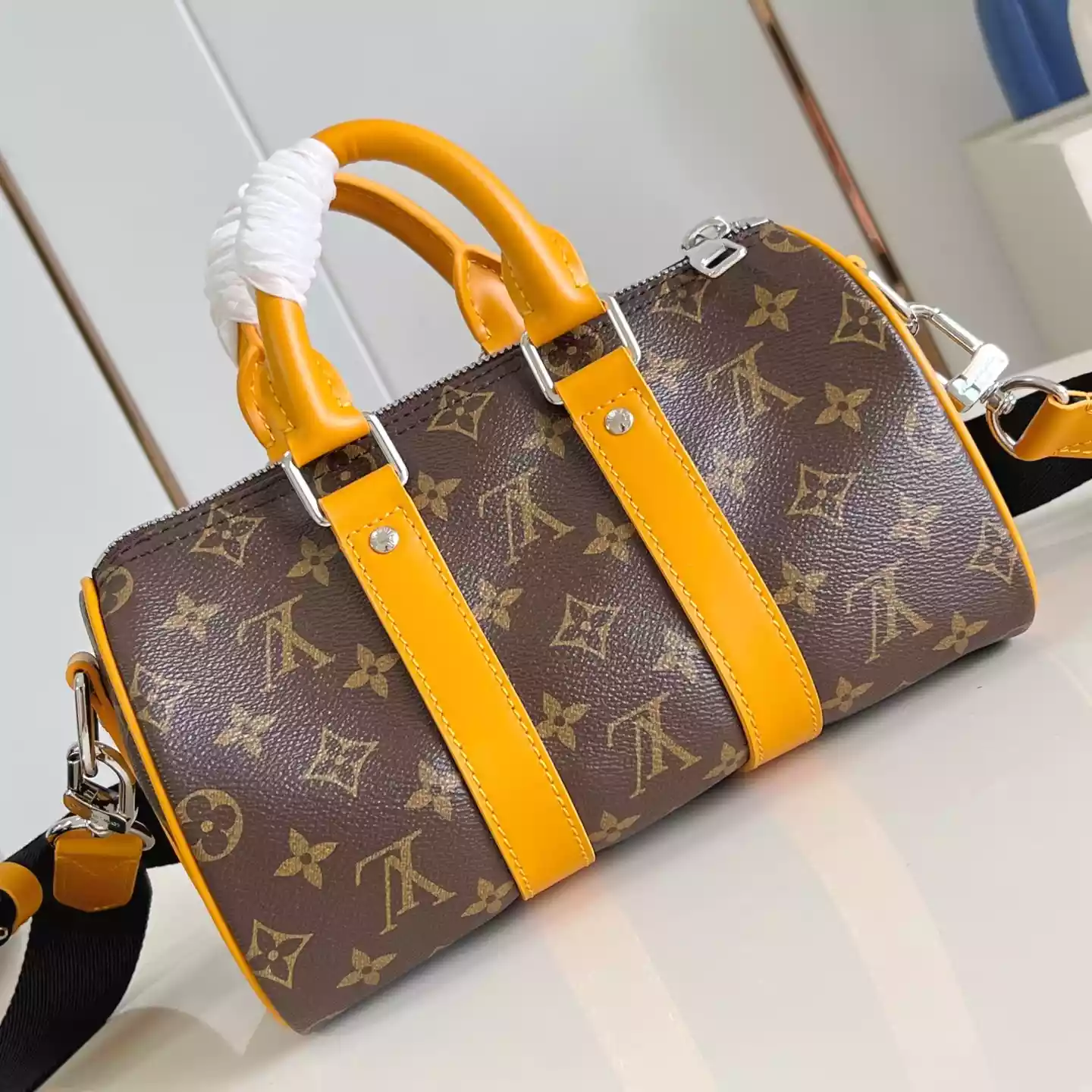 KEEPALL BANDOULIERE 25 BAG SAFRAN YELLOW MONOGRAM MACASSAR – LW301