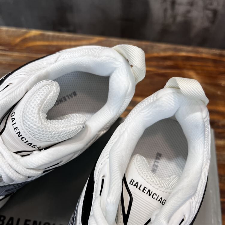 BALENCIAGA X-PANDER SNEAKER IN OFF WHITE – BLA042