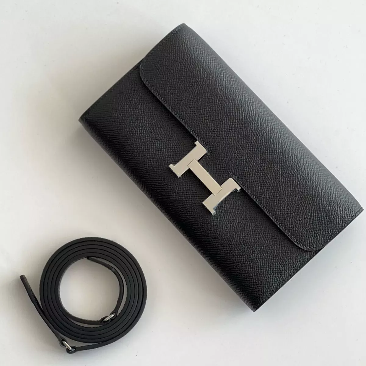 Hermes Constance To Go Wallet in Black Epsom Calfskin – HW178
