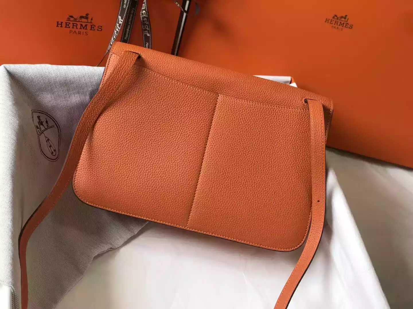 Hermes Halzan 31cm Bag In Orange Clemence Leather – HW096