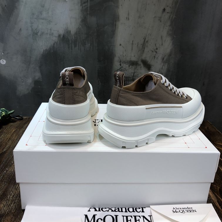 ALEXANDER MCQUEEN TREAD SLICK LOW-TOP SNEAKERS – ALD027