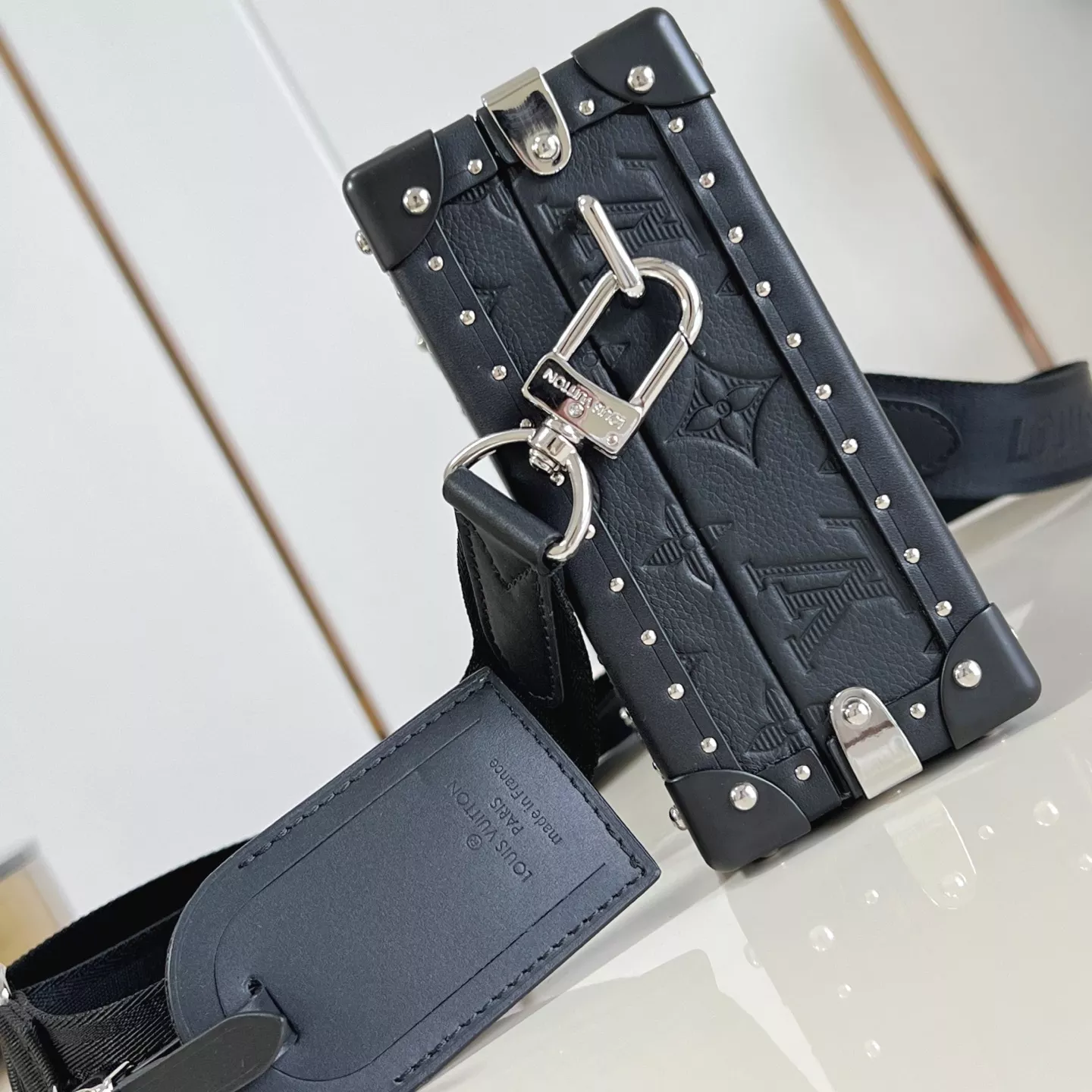 CLUTCH BOX BLACK MONOGRAM SHADOW COWHIDE LEATHER M12876  – LW275