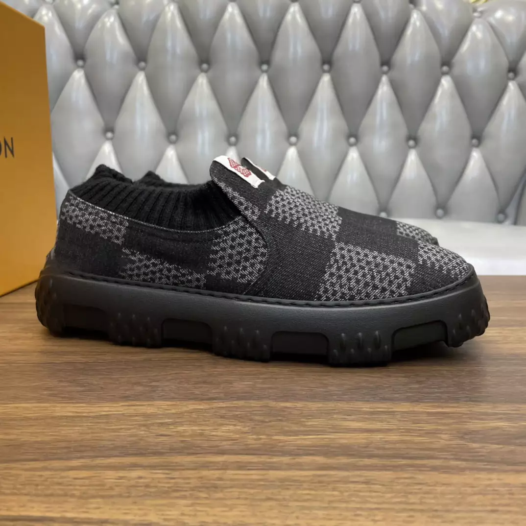 SPACE LANDER SLIP ON IN BLACK – VL059