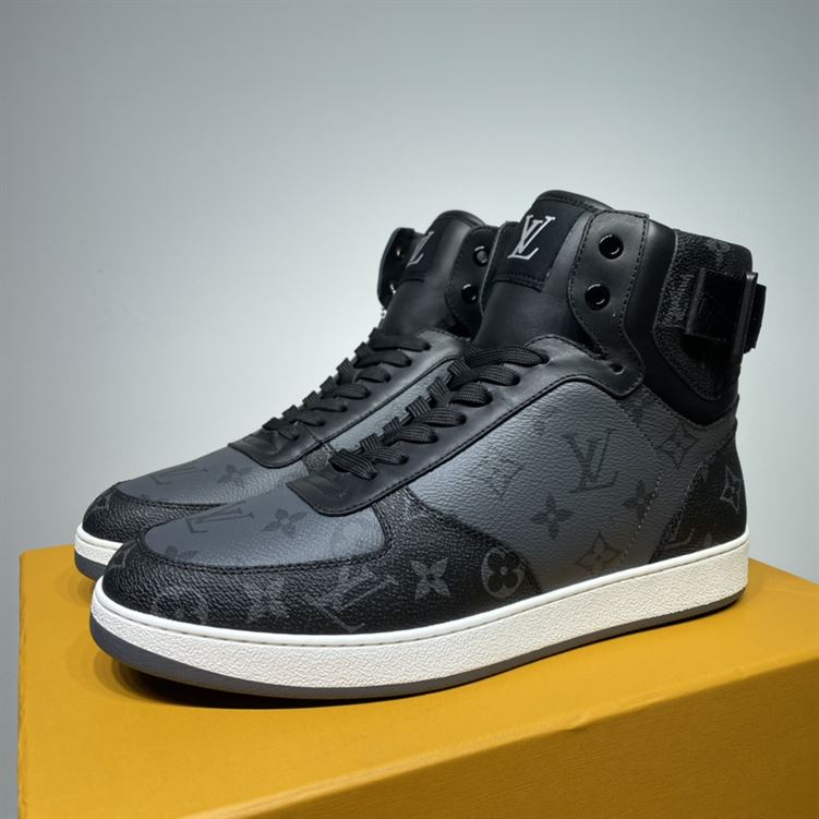 LOUIS VUITTON RIVOLI BOOTS – LVS104