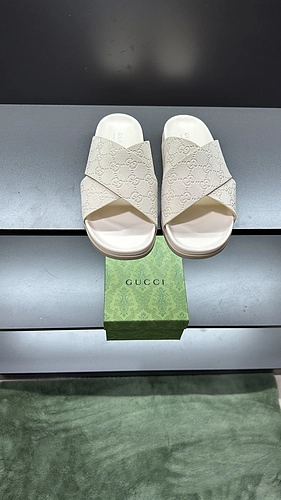 GUCCI SANDAL – GSL056