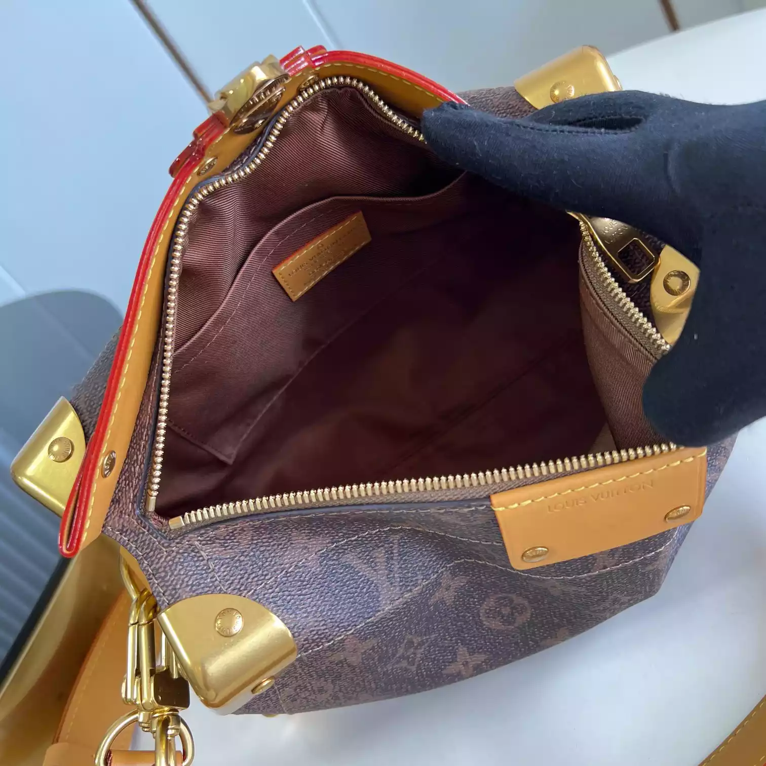 SOUL TRUNK EAST WEST MONOGRAM DUST CANVAS M11536 – LW440