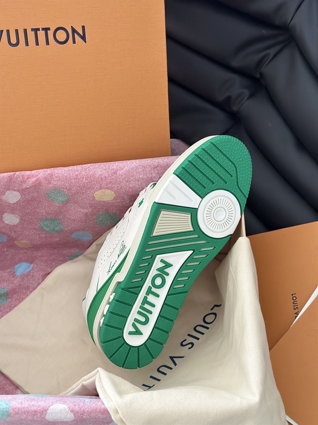 LOUIS VUITTON LV TRAINER SNEAKER – LVS195