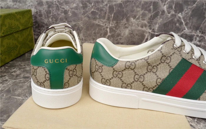 MEN’S GUCCI ACE SNEAKER WITH WEB – GCC283