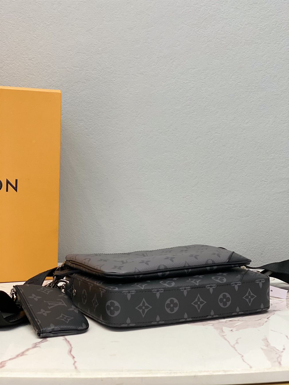 LOUIS VUITTON TRIO MESSENGER BAG – LVB025