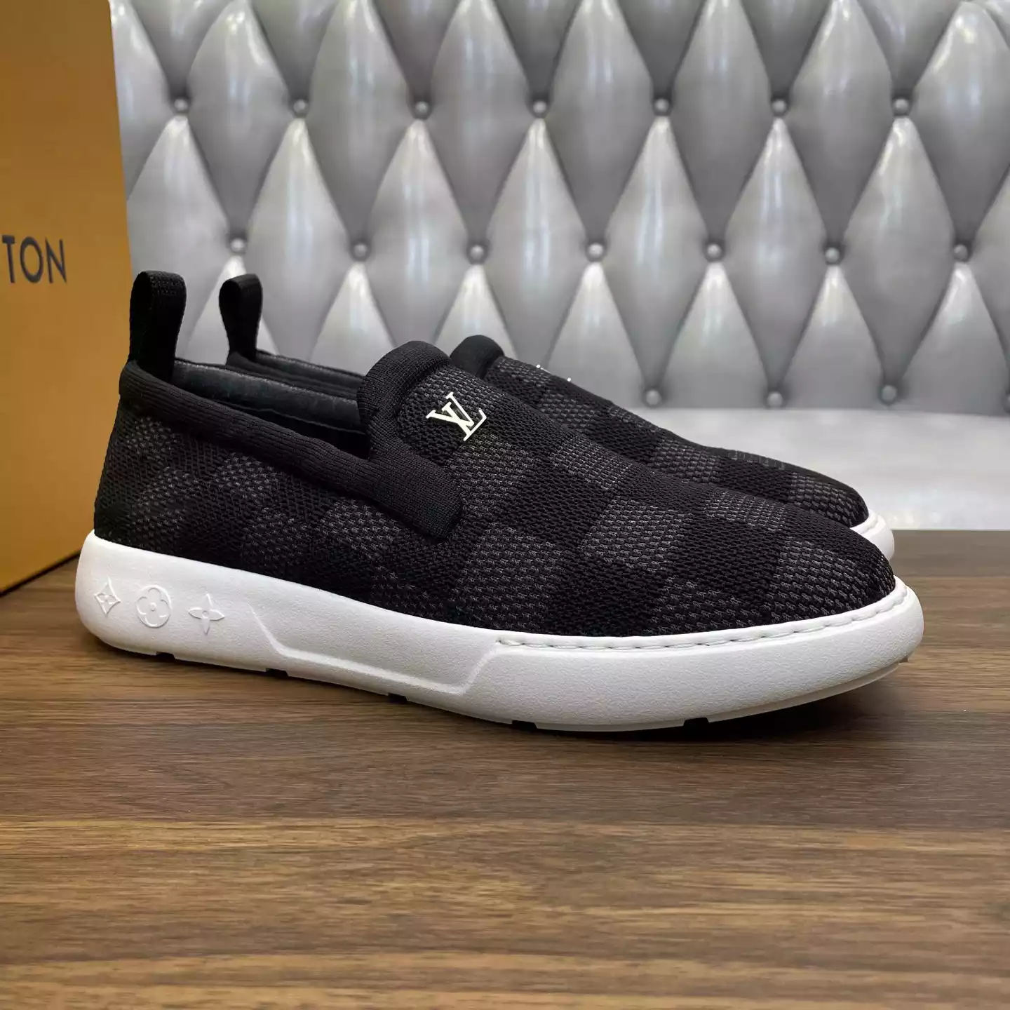 PACIFIC LOAFERS IN BLACK – VL048