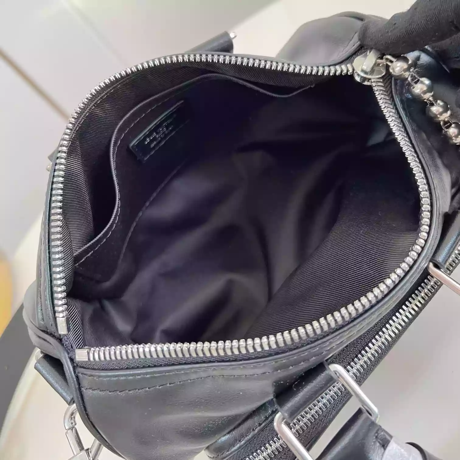 KEEPALL CARGO BANDOULIERE 25 BAG BLACK LEATHER M13988 – LW291