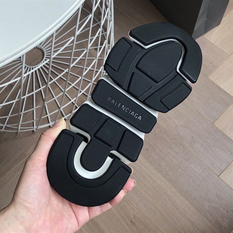 BALENCIAGA SPEED RECYCLED KNIT SNEAKER IN BLACK/WHITE – BLA052