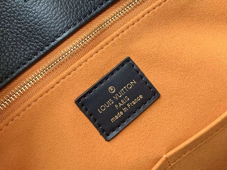 LOUIS VUITTON ONTHEGO MM BLACK MONOGRAM EMPREINTE – LW031