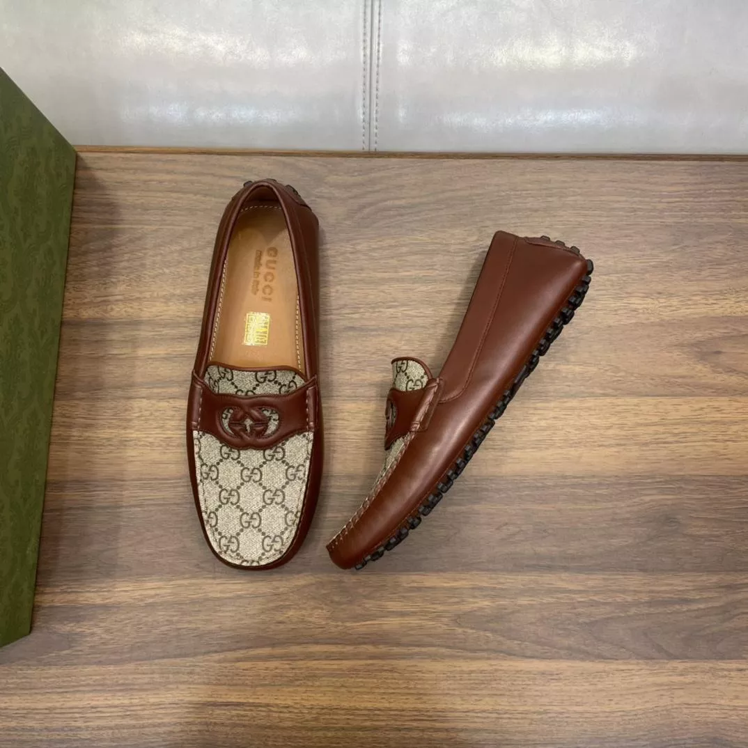 MEN’S INTERLOCKING G DRIVER BROWN LEATHER – GL105