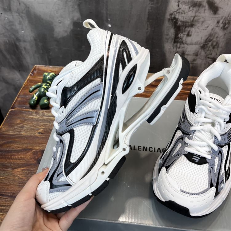 BALENCIAGA X-PANDER SNEAKER IN OFF WHITE – BLA042