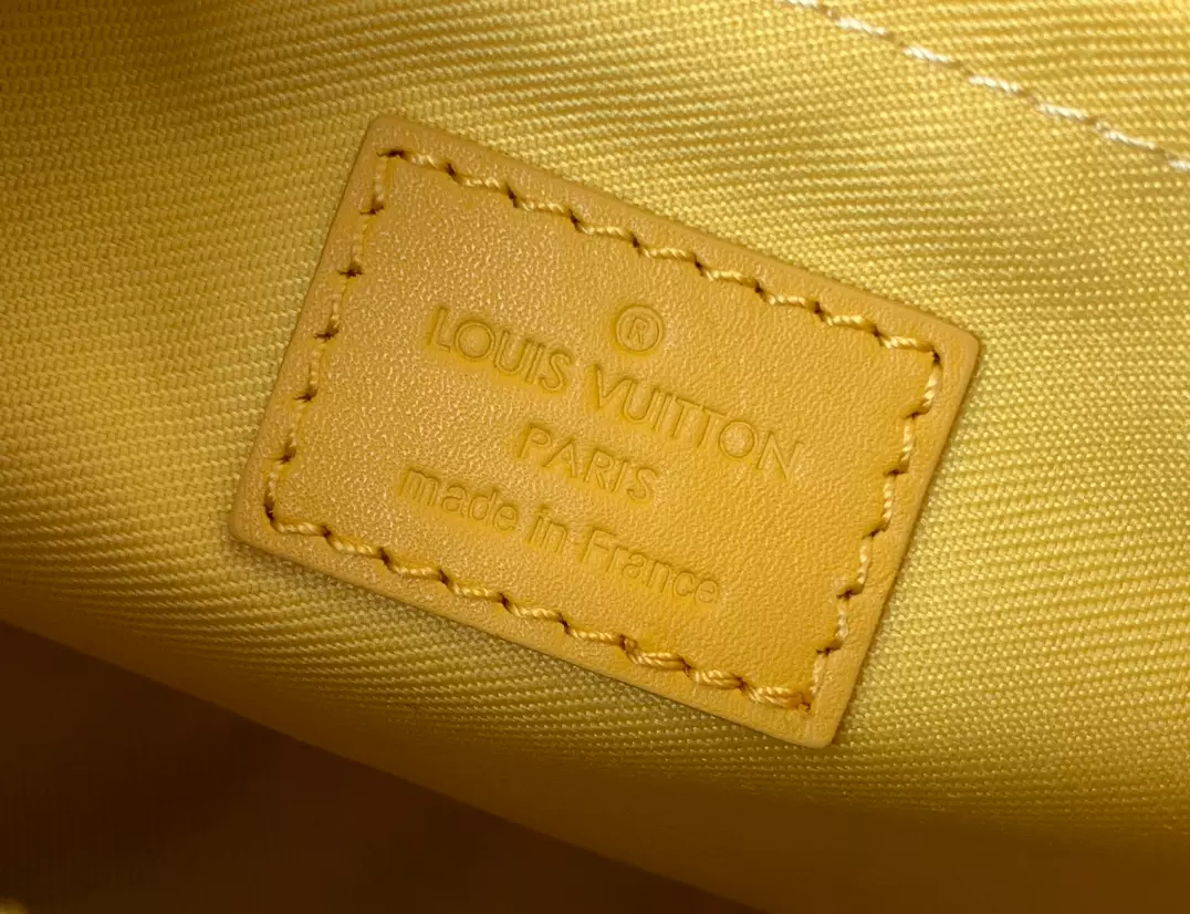 Louis Vuitton Keepall Bandoulière 25 – LW200